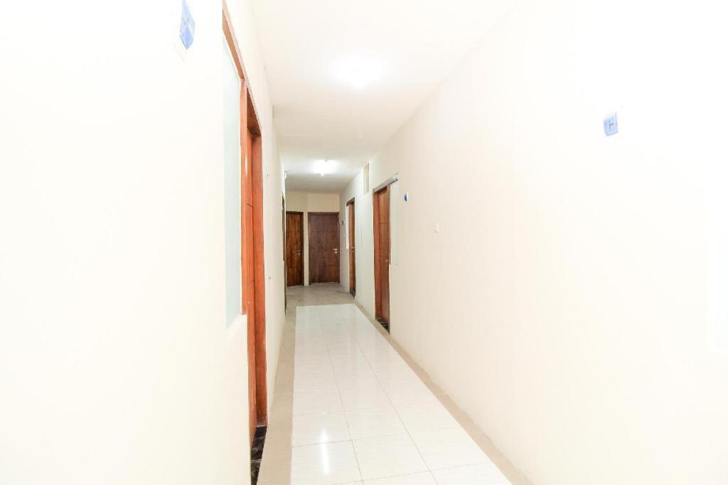 โอโย 168 K-15 เรซิเดนซี Hotel สุราบายา ภายนอก รูปภาพ